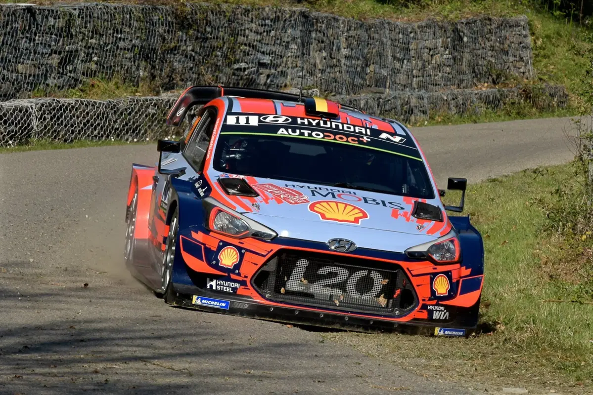 WRC19. Hyundai. Andrea Adamo: “Il mio stile di comando? Guardare negli occhi!” (17)