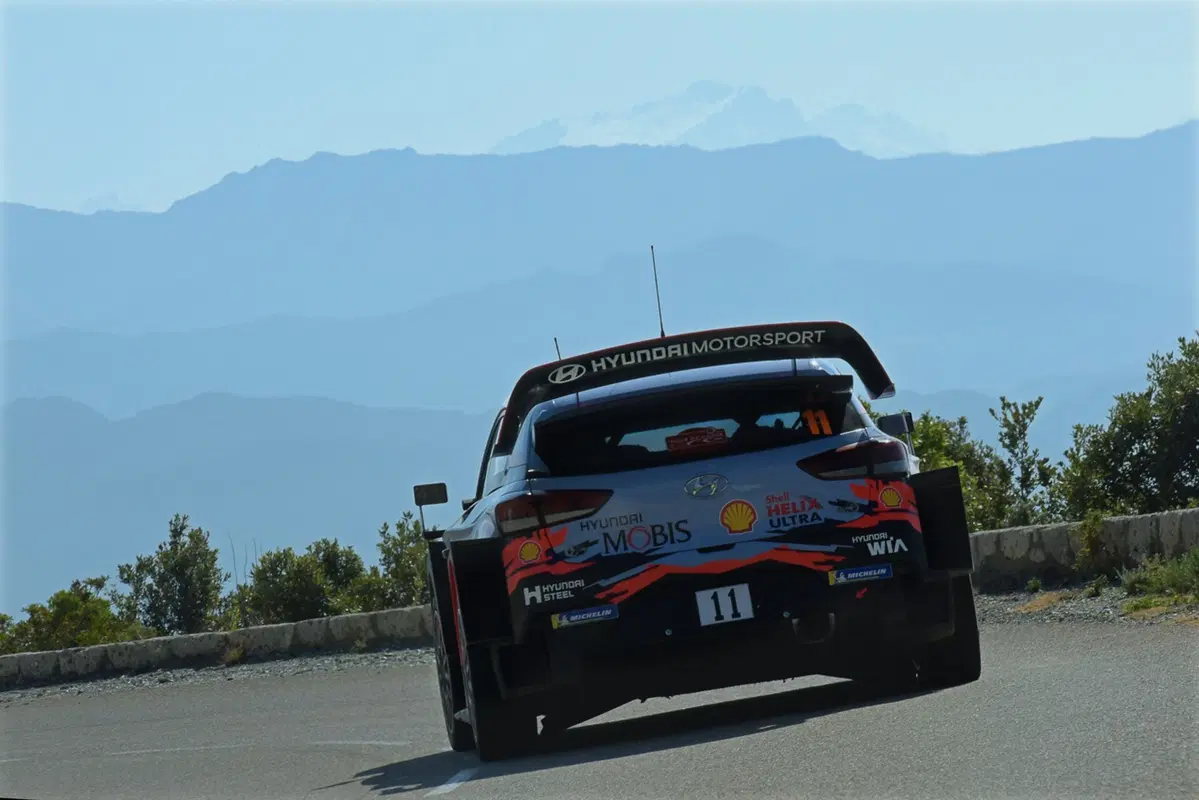 WRC19. Corsica. Neuville-Hyundai: il giorno del risveglio (13)