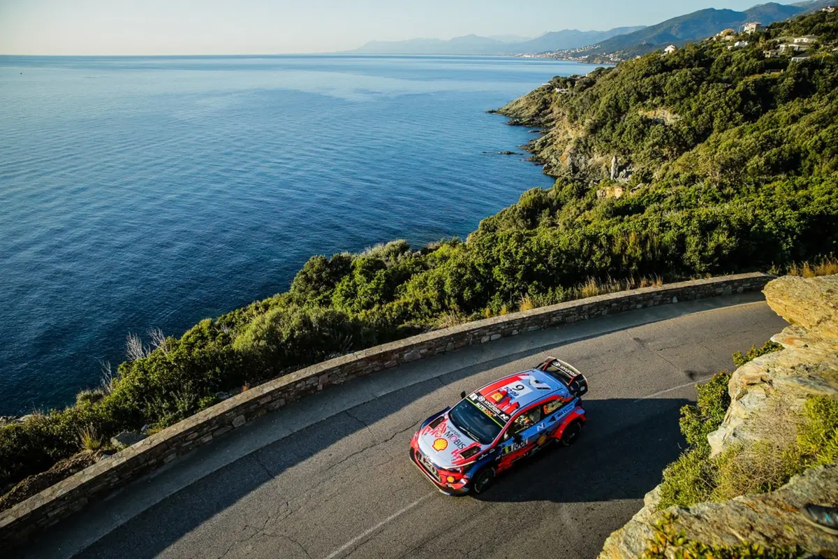 WRC19. Corsica. Neuville-Hyundai: il giorno del risveglio (20)