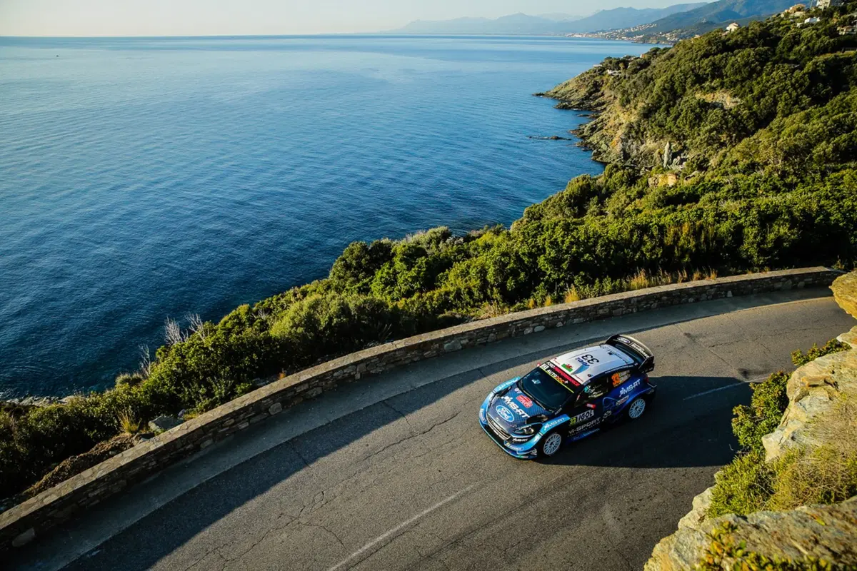 WRC19. Corsica. Neuville-Hyundai: il giorno del risveglio (21)