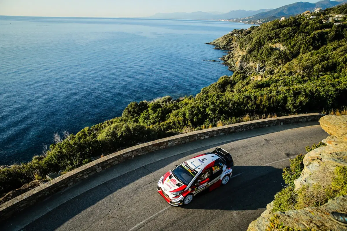 WRC19. Corsica. Neuville-Hyundai: il giorno del risveglio (23)