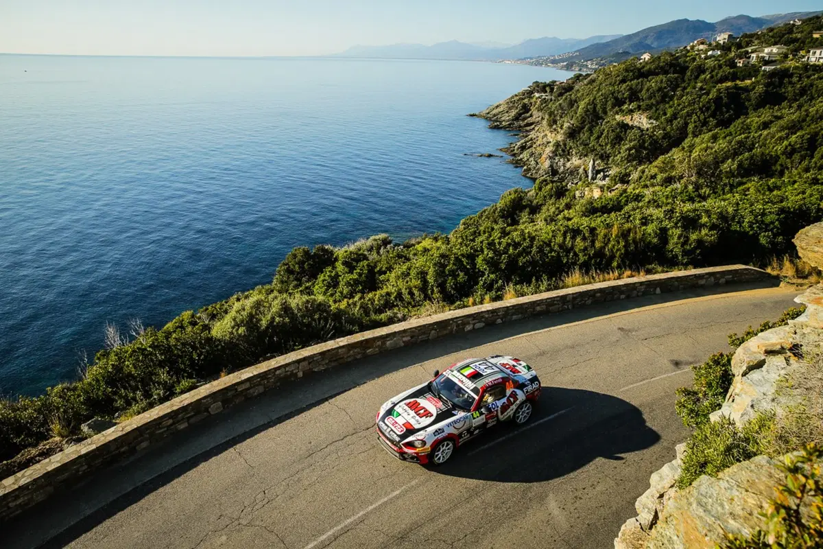 WRC19. Corsica. Neuville-Hyundai: il giorno del risveglio (25)