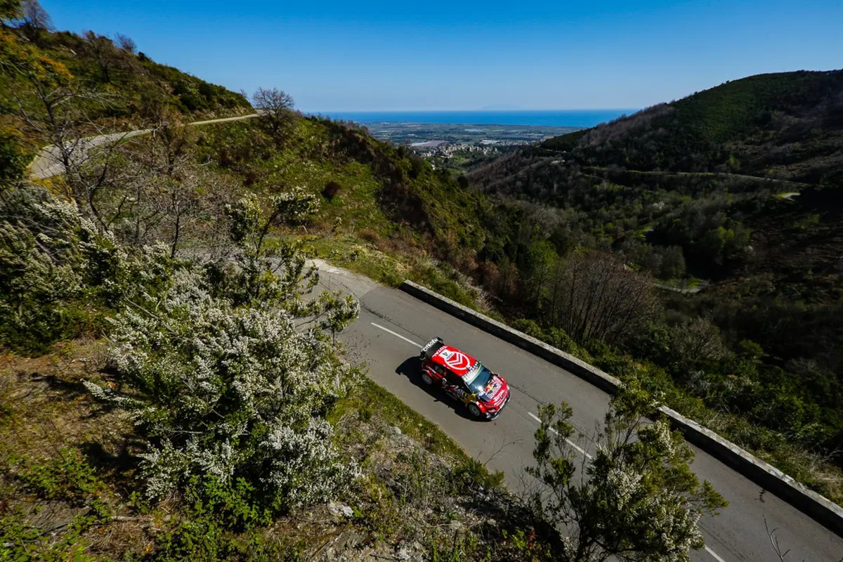 WRC19. Corsica. Neuville-Hyundai: il giorno del risveglio (26)