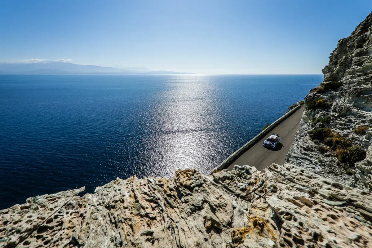 WRC19. Corsica. Neuville-Hyundai: il giorno del risveglio (33)