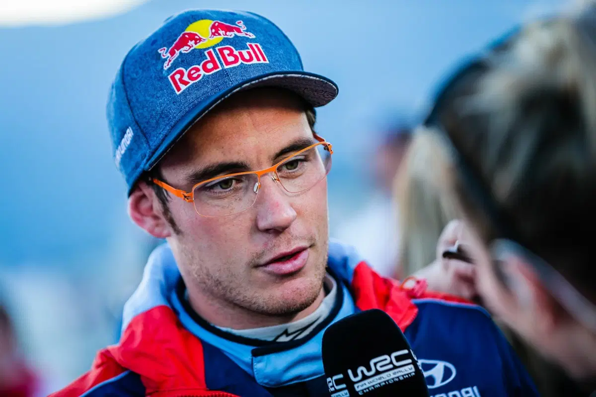 WRC19. Corsica. Neuville-Hyundai: il giorno del risveglio (40)