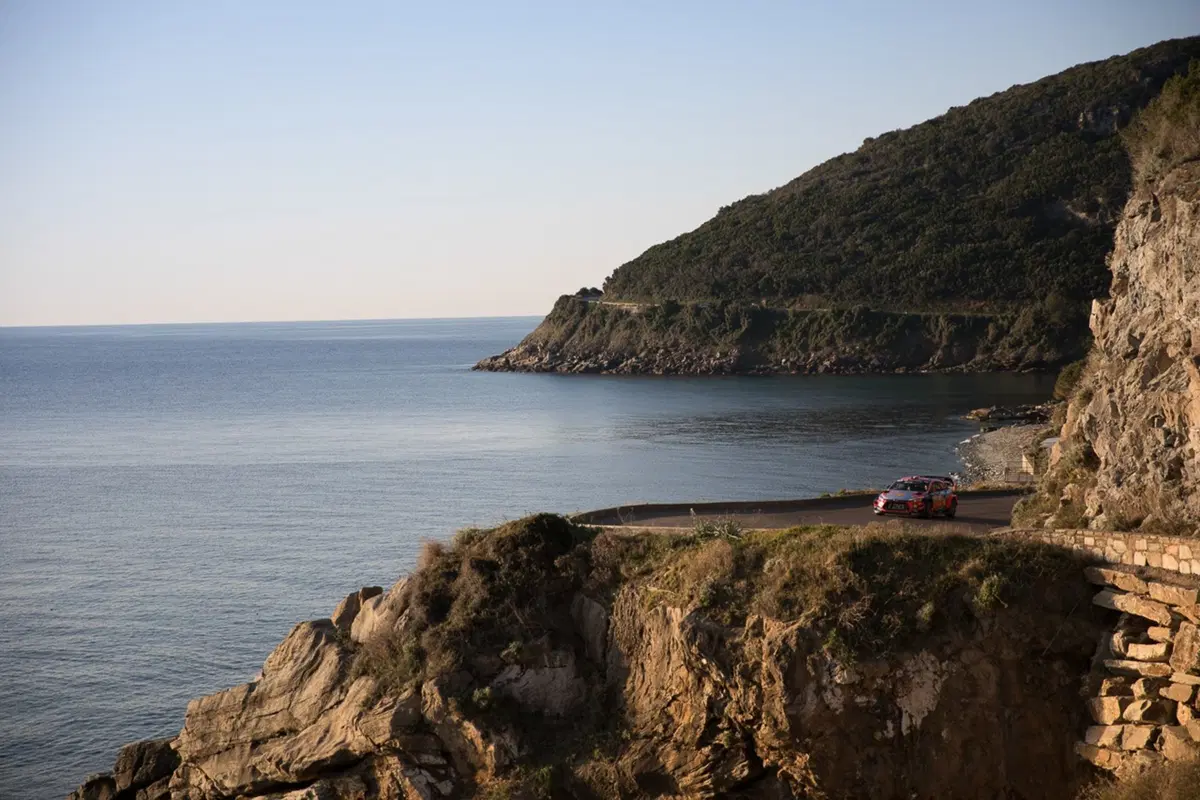 WRC19. Corsica. Neuville-Hyundai: il giorno del risveglio (46)