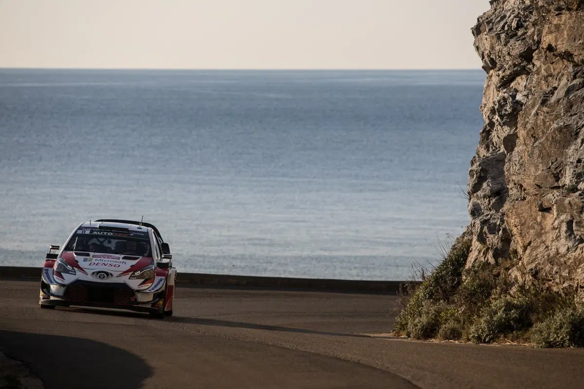 WRC19. Corsica. Neuville-Hyundai: il giorno del risveglio (49)