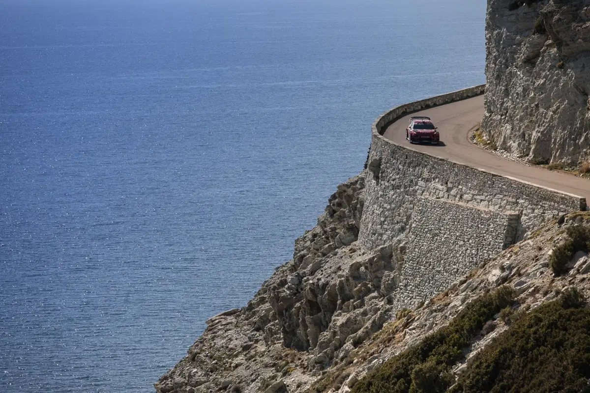 WRC19. Corsica. Neuville-Hyundai: il giorno del risveglio (61)