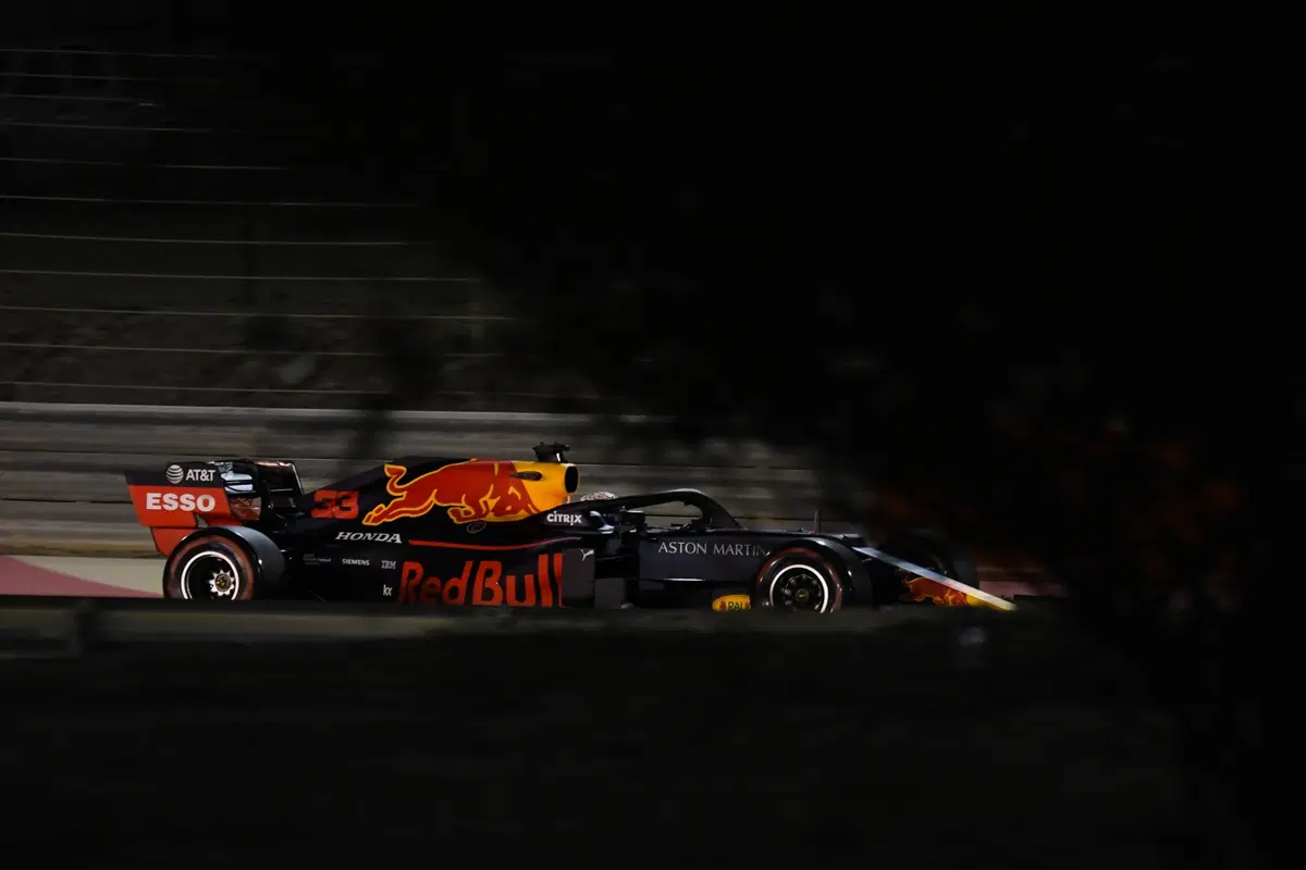 F1, GP Bahrain 2019: vince Hamilton. Terzo Leclerc (32)