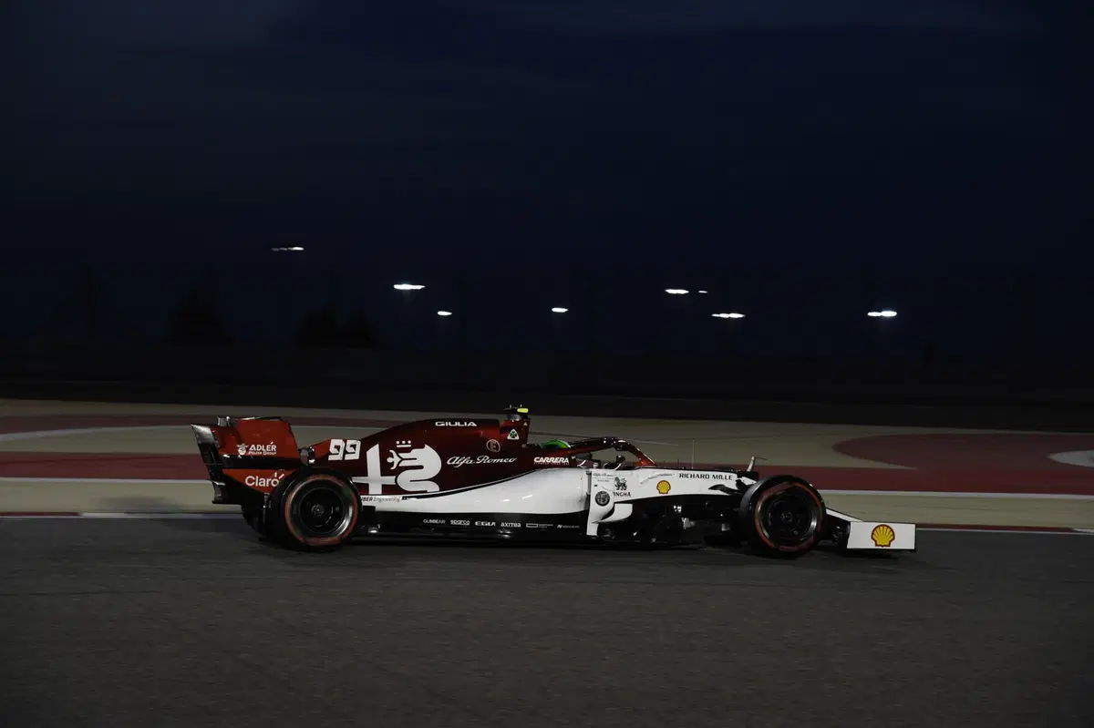 F1, GP Bahrain 2019, Ferrari: Maranello, abbiamo un problema (9)