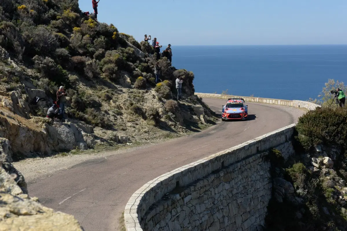 WRC19. Corsica. Apoteosi Neuville Hyundai, “dramma” Evans (3)