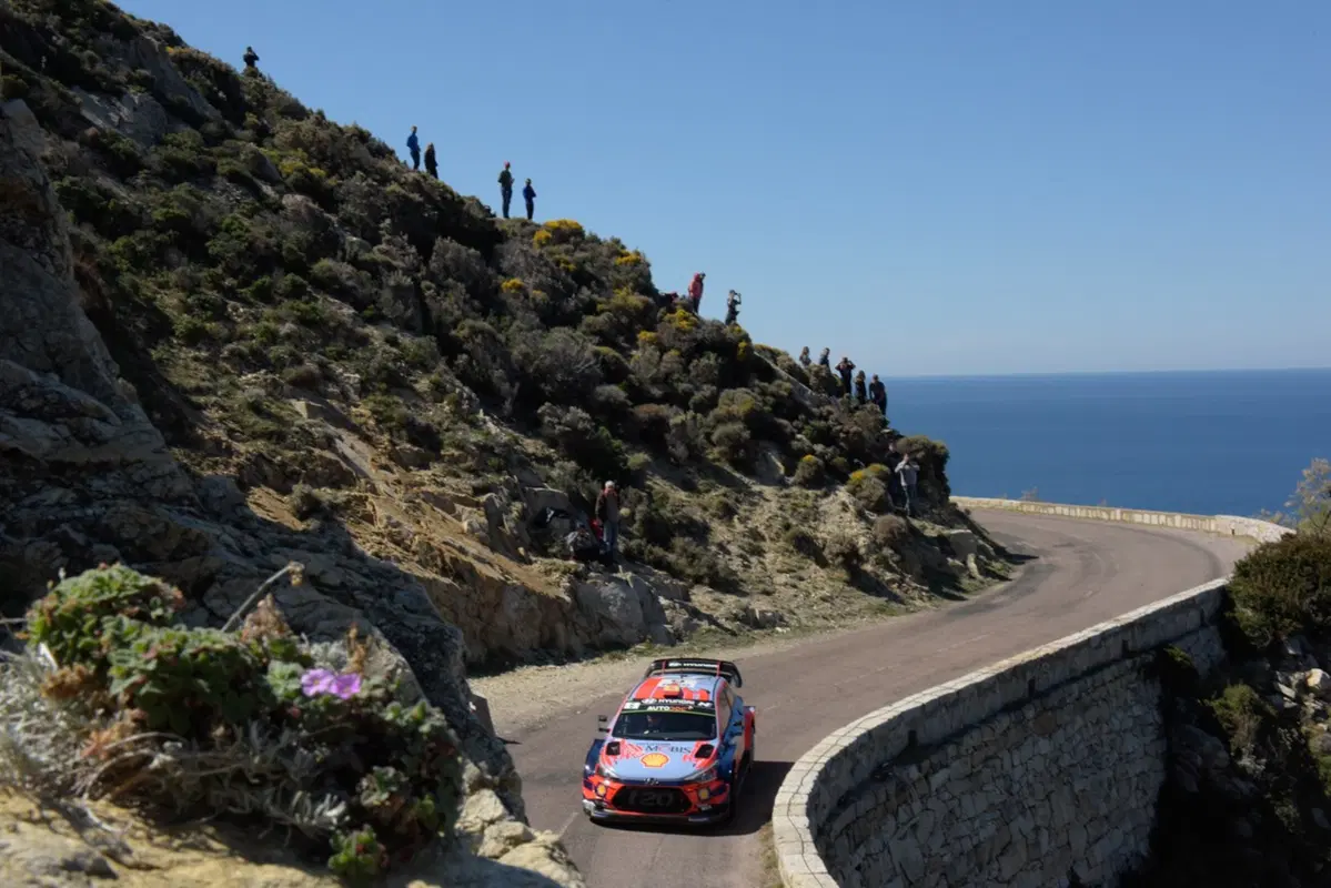 WRC19. Corsica. Apoteosi Neuville Hyundai, “dramma” Evans (18)