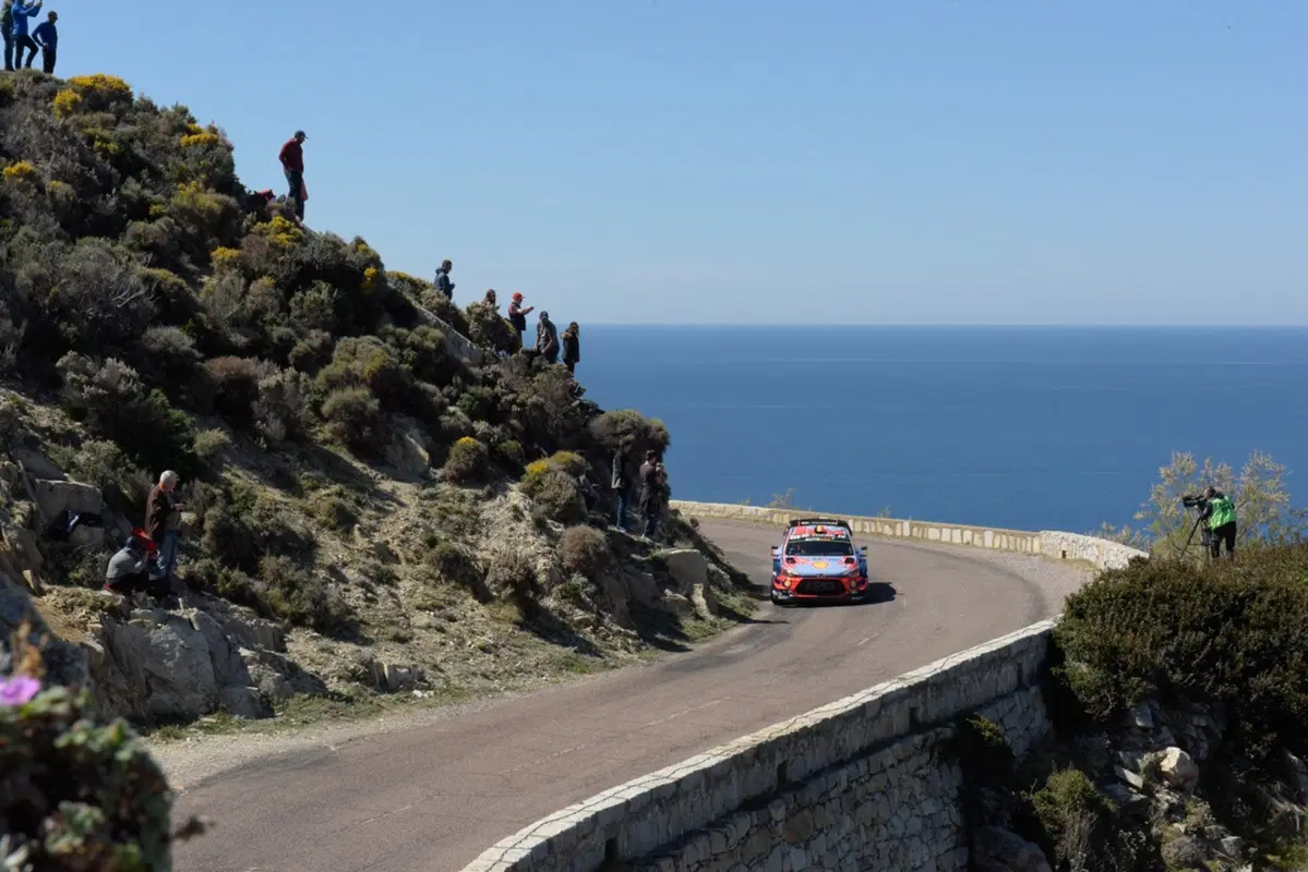 WRC19. Corsica. Apoteosi Neuville Hyundai, “dramma” Evans (22)