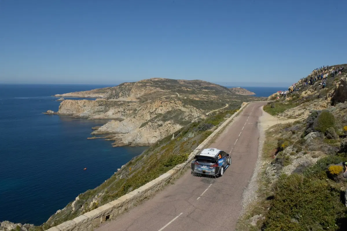 WRC19. Corsica. Apoteosi Neuville Hyundai, “dramma” Evans (25)