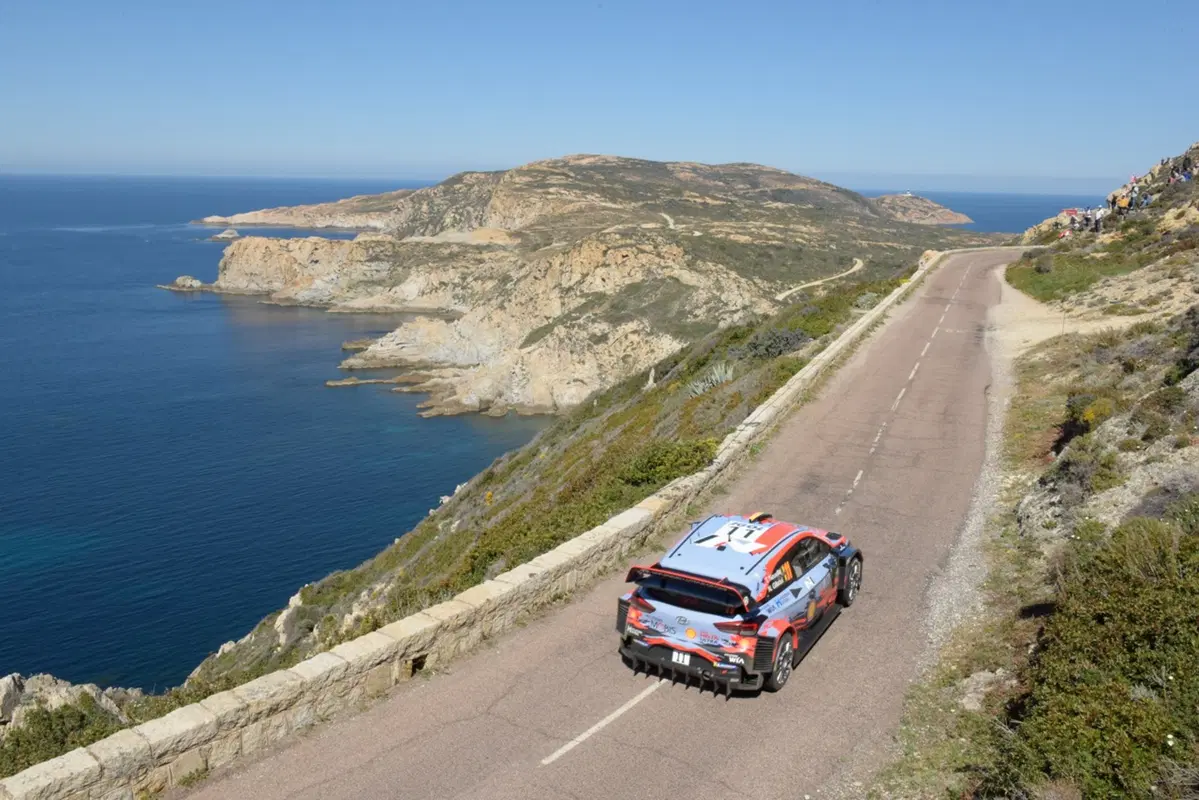 WRC19. Corsica. Apoteosi Neuville Hyundai, “dramma” Evans (27)