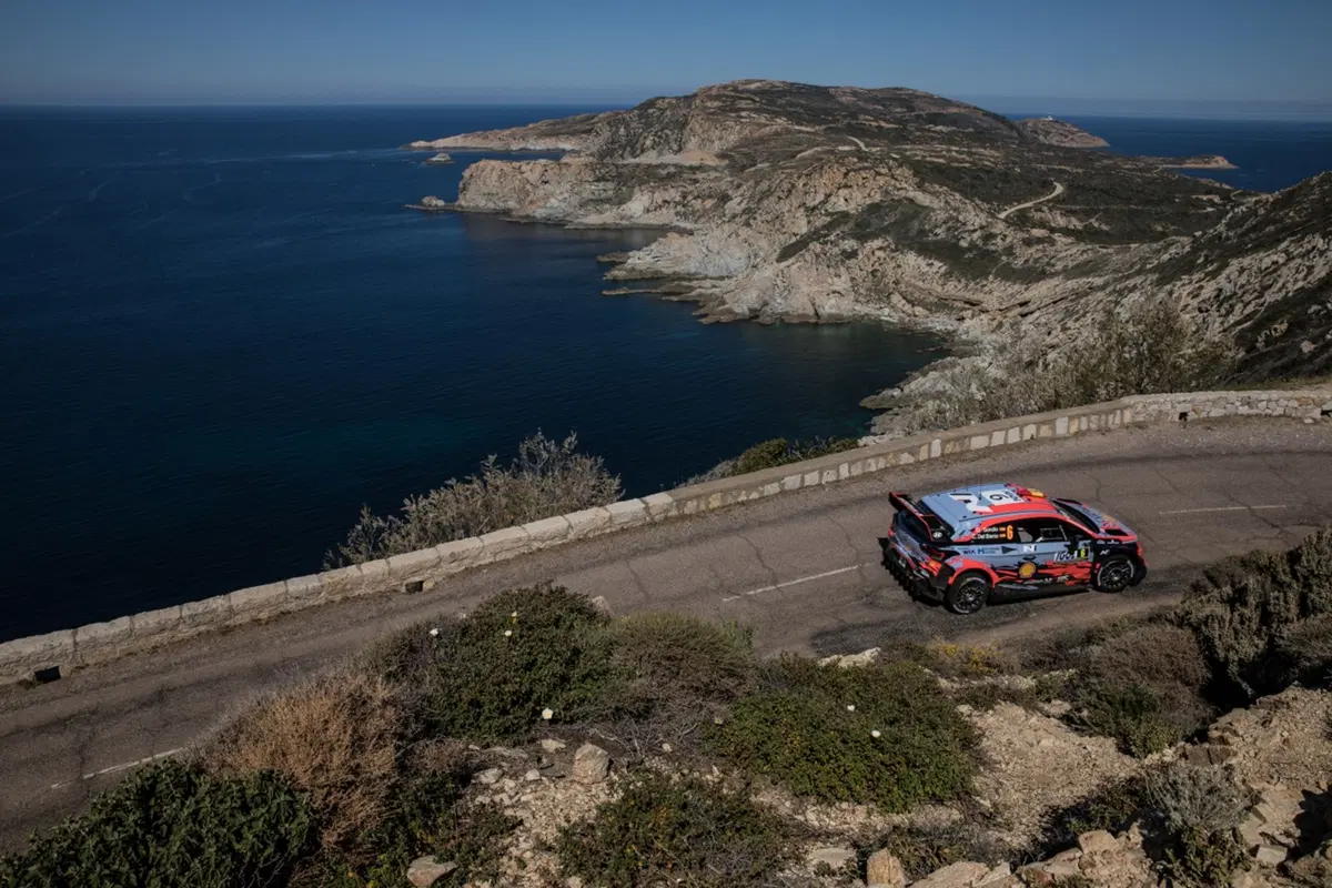 WRC19. Corsica. Apoteosi Neuville Hyundai, “dramma” Evans (42)