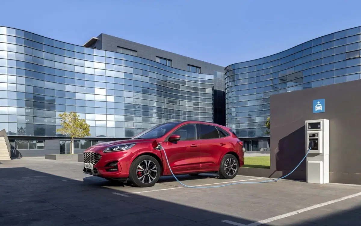Ford, Hybrid per tutti i gusti: ecco nuova Kuga, Explorer, Tourneo, Fiesta e Focus [video live] (25)
