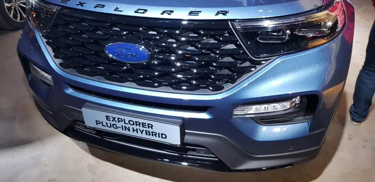 Ford, Hybrid per tutti i gusti: ecco nuova Kuga, Explorer, Tourneo, Fiesta e Focus [video live] (9)