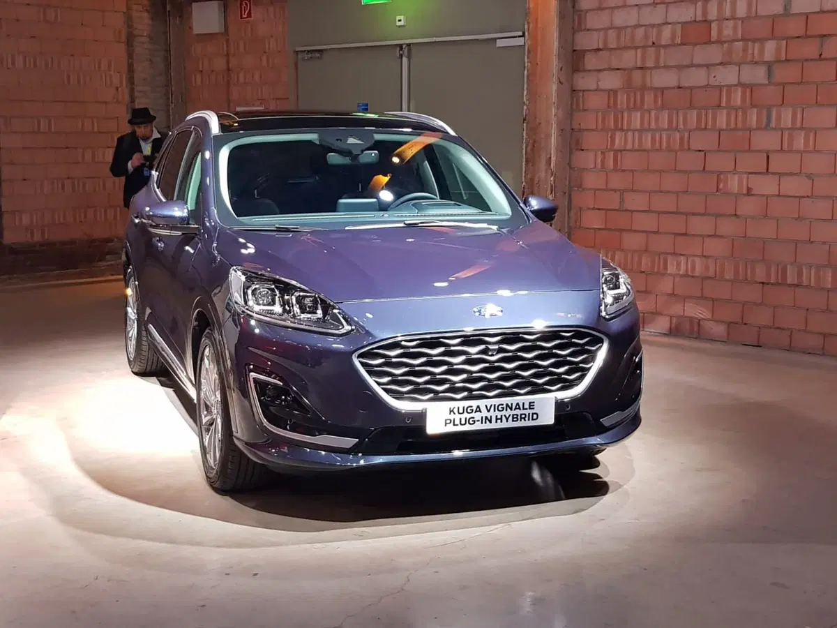 Ford, Hybrid per tutti i gusti: ecco nuova Kuga, Explorer, Tourneo, Fiesta e Focus [video live] (10)