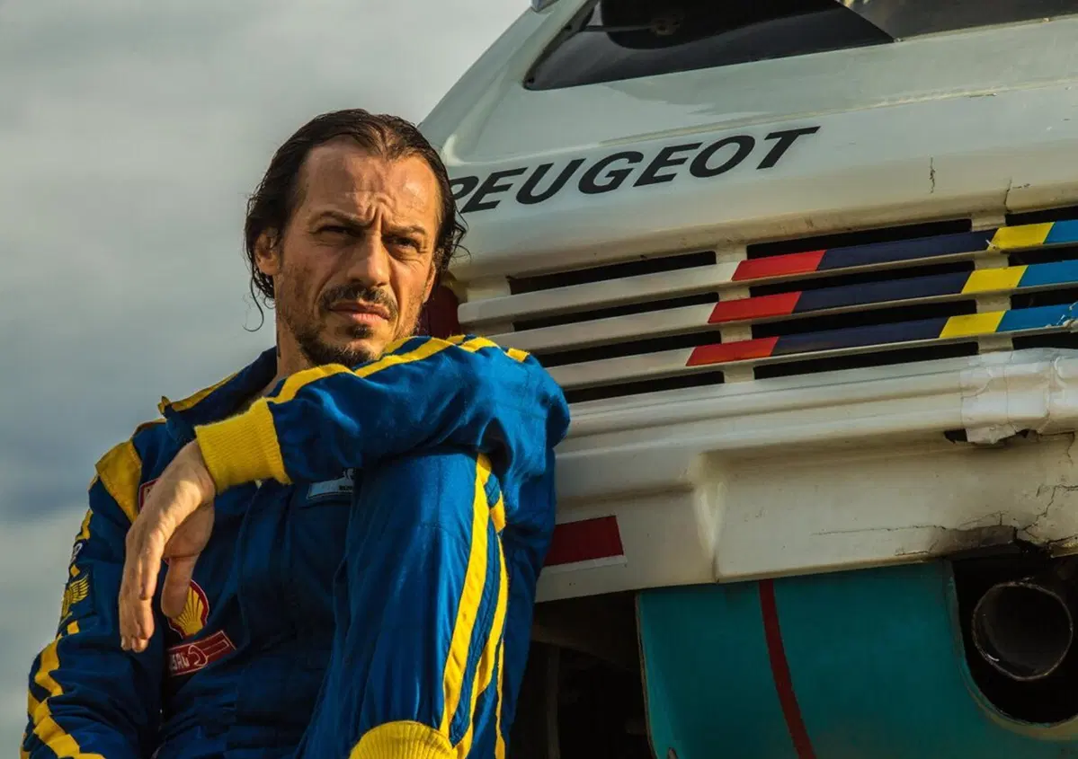 Veloce come il Vento, Stefano Accorsi: &laquo;Ho guidato un pezzo di storia dell'auto&raquo;