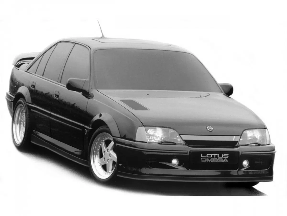 Opel Omega Lotus, 30 anni fa nasceva la regina delle “superberline” (13)