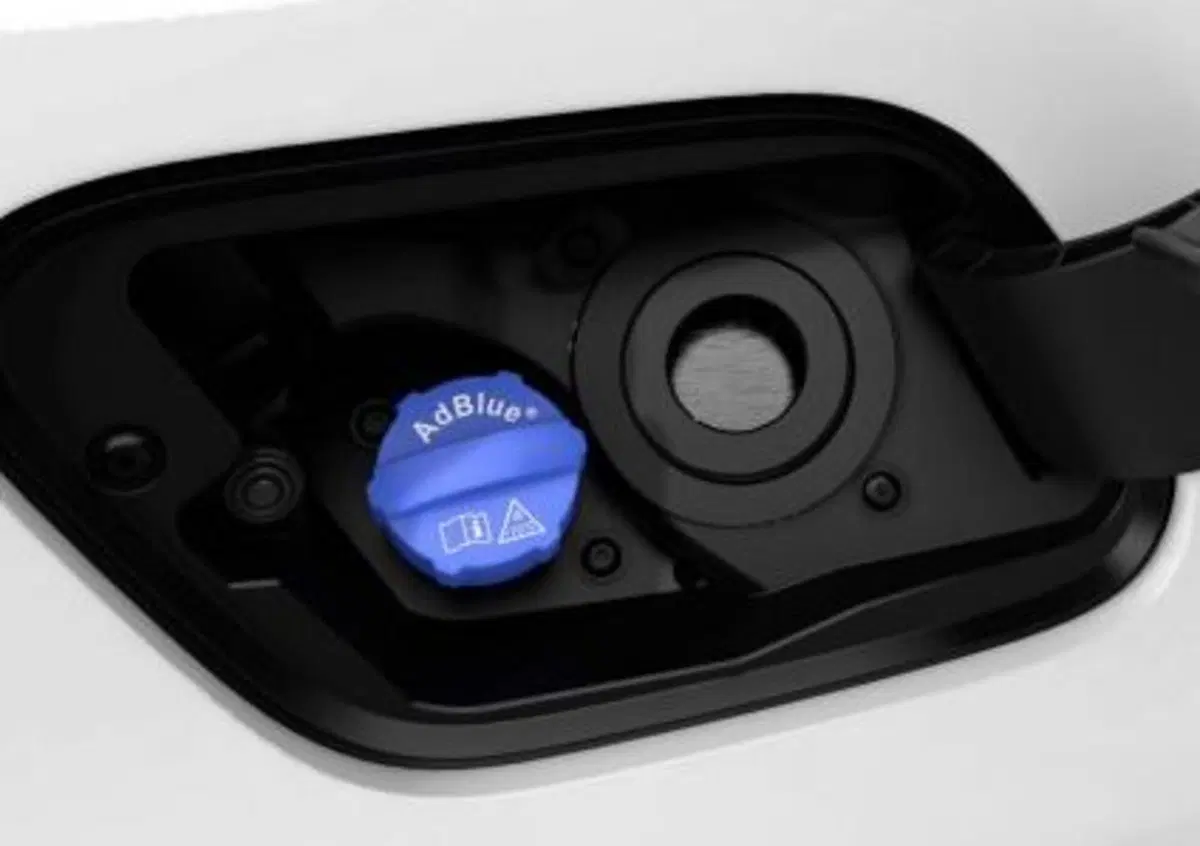UE accusa BMW, Daimler e Volkswagen di &ldquo;cartello&rdquo; su AdBlue e FAP benzina