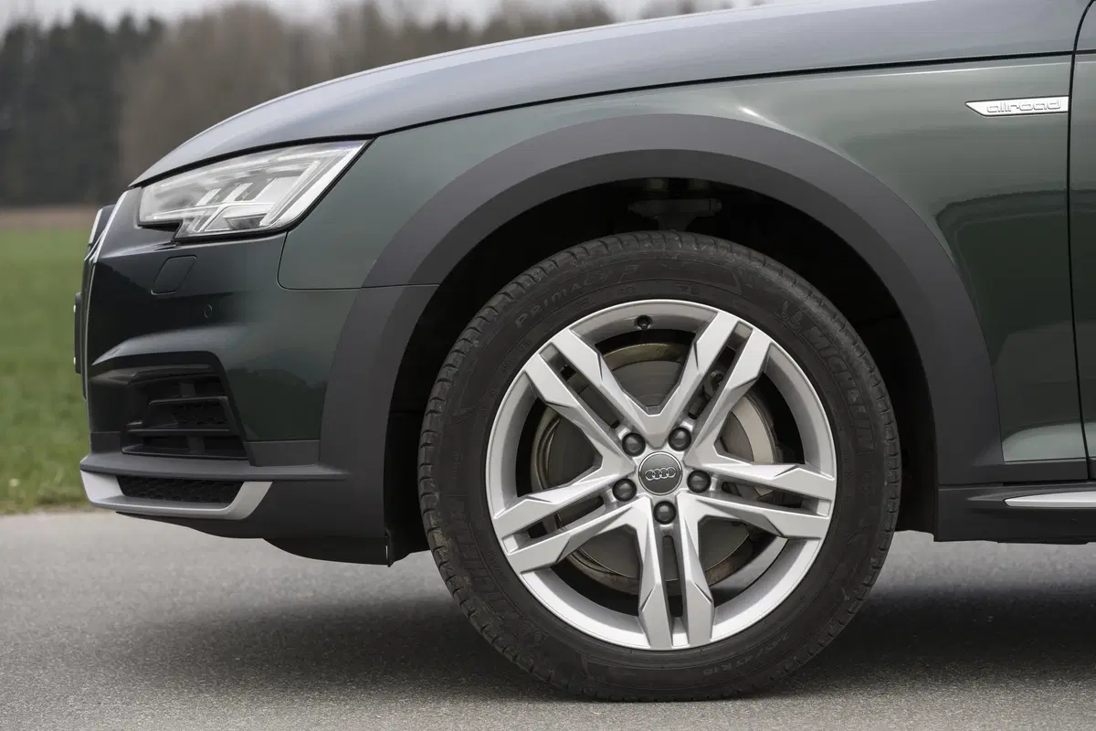 Nuova Audi A4 allroad quattro (26)