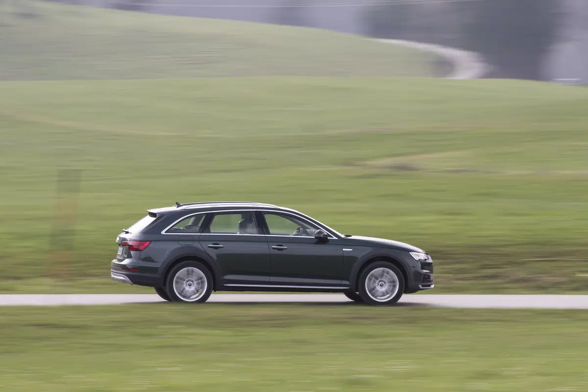 Nuova Audi A4 allroad quattro (4)