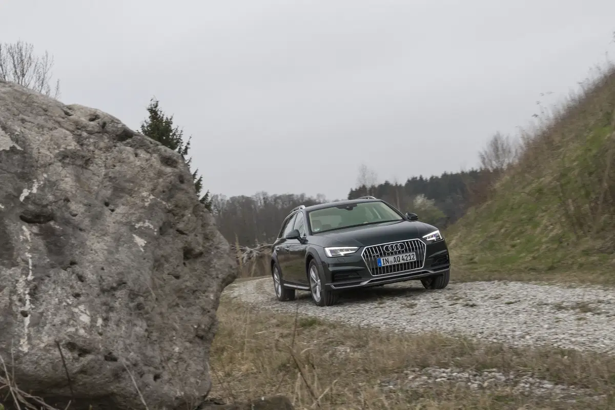 Nuova Audi A4 allroad quattro (5)