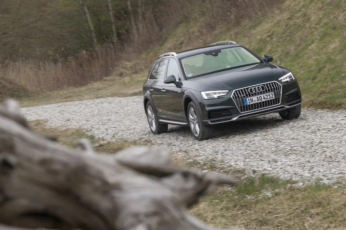 Nuova Audi A4 allroad quattro (6)