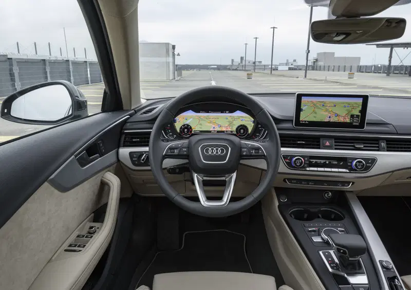 La futuristica strumentazione dell'Audi A4 allroad