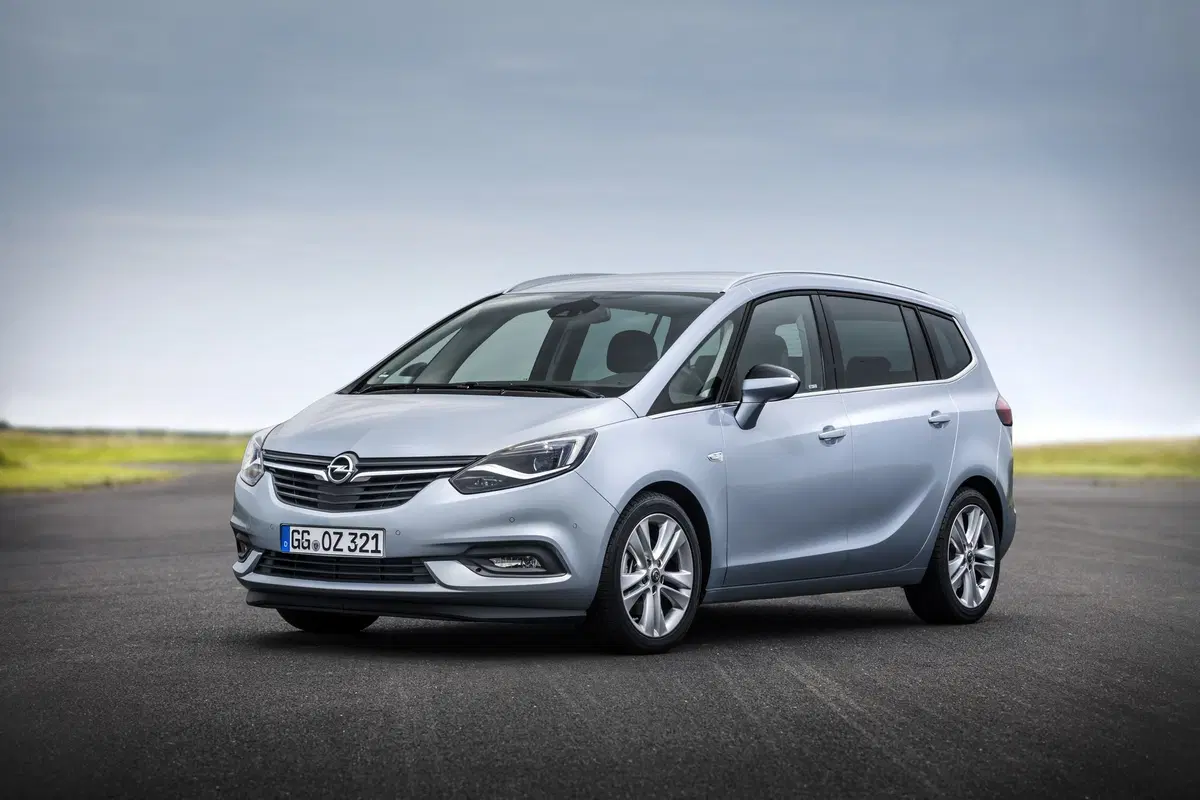Opel Zafira: il mitico monovolume compie 20 anni (5)