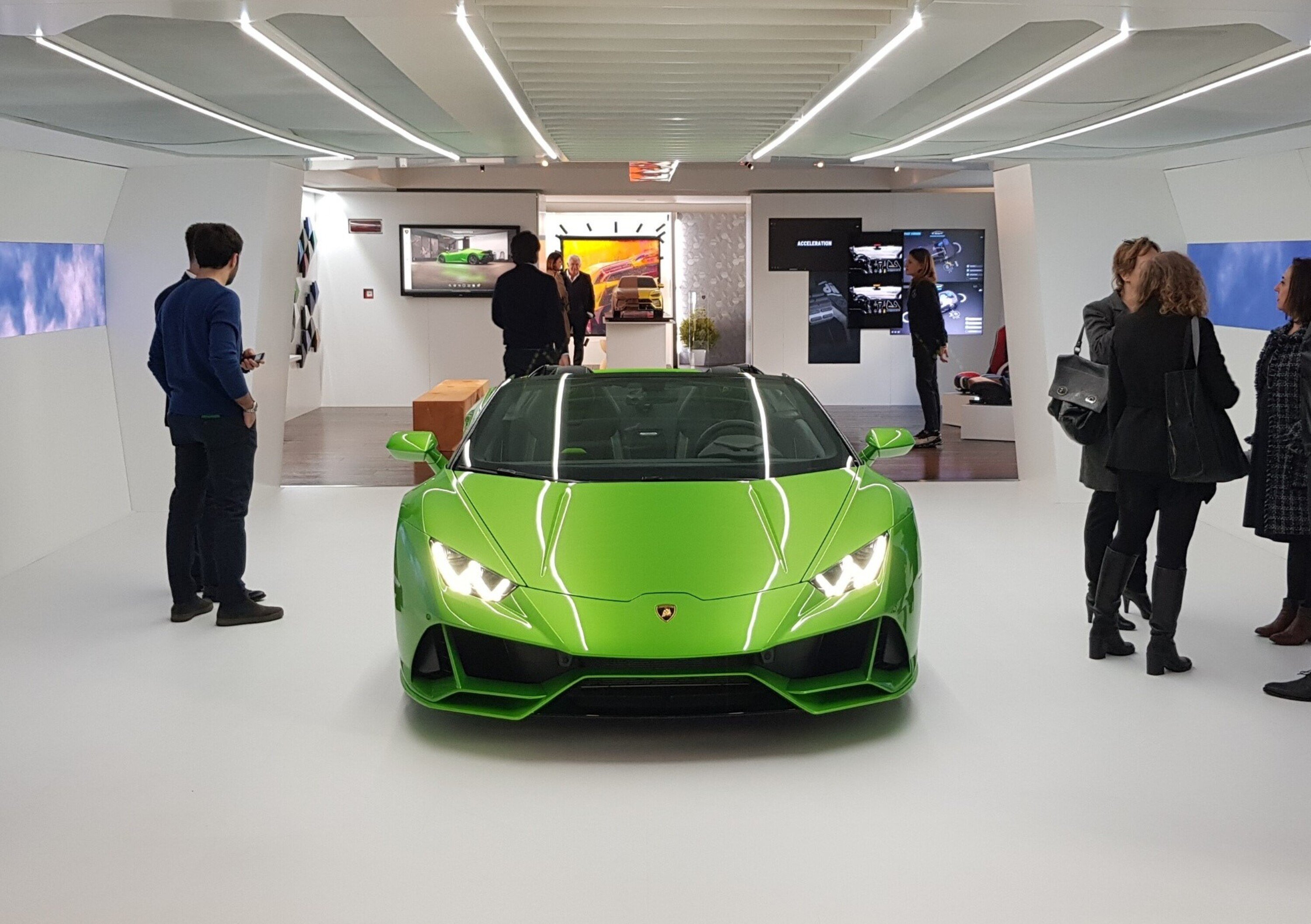 Lamborghini alla Milano Design Week 2019: non solo Hurac&agrave;n EVO Spyder in via Tortona
