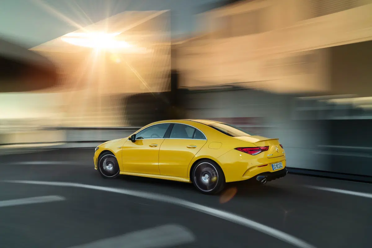 Mercedes-AMG CLA 35, debutto al Salone di New York (2)