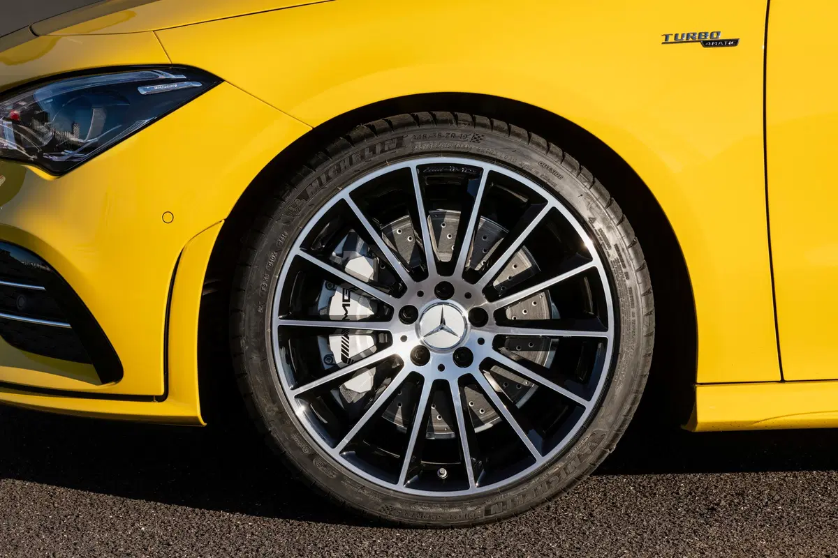 Mercedes-AMG CLA 35, debutto al Salone di New York (11)