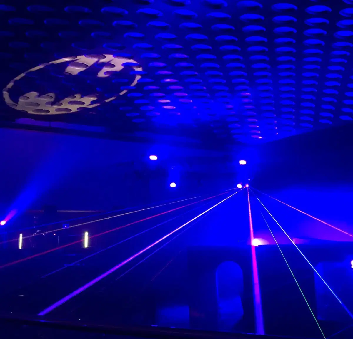 Mini, al Fuorisalone una Batmobile speciale per gli 80 anni di Batman (8)