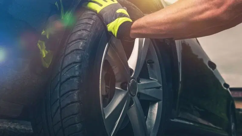 Cambio gomme auto, Scatta il termine: dal 15 aprile via quelle invernali e spazio alle estive