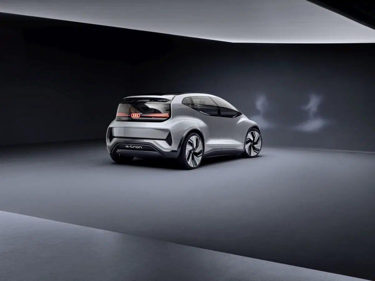 Audi AI:ME: compatta, spaziosa, autonoma (3)
