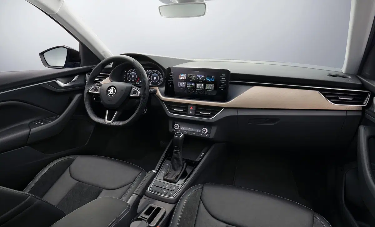 Skoda Scala 1.5 TSI ACT DSG Sport (32)