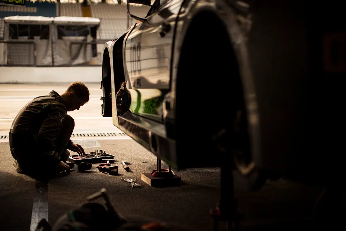 Bentley, dietro le quinte del Blancpain GT Series  (3)