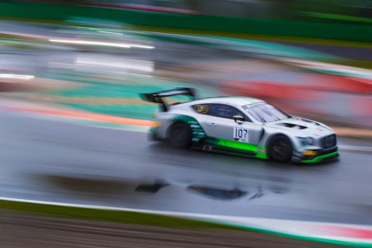 Bentley, dietro le quinte del Blancpain GT Series  (6)