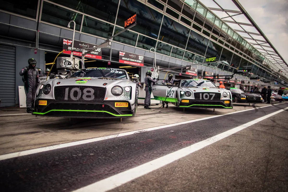 Bentley, dietro le quinte del Blancpain GT Series  (11)