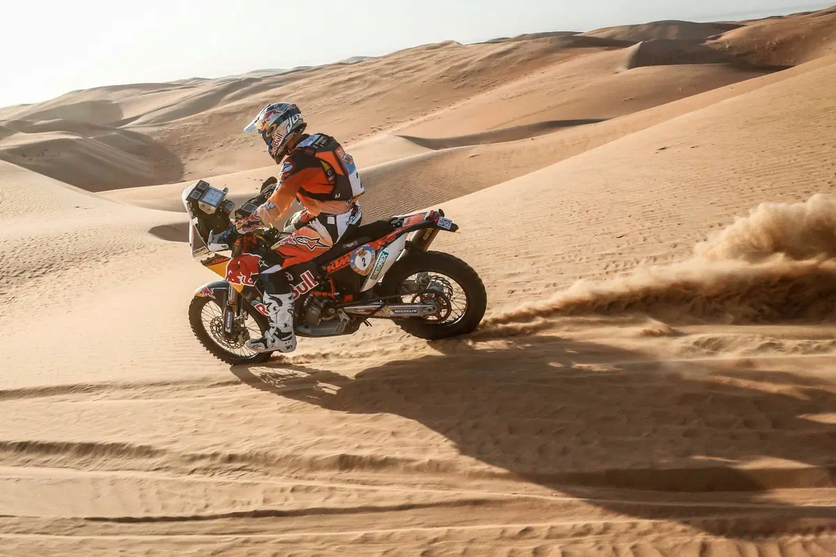 Mondiale Cross-Country Rally. Price (KTM) e Al Attiyah (Toyota) vincono Abu Dhabi (12)