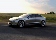 Tesla Model 3, c'è chi ne prende due alla volta