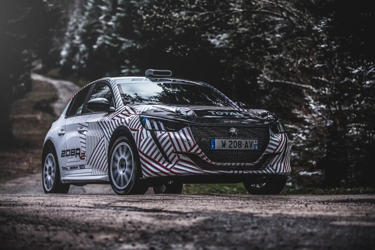 Nuova Peugeot 208R2, in arrivo la 208 per i rally (6)
