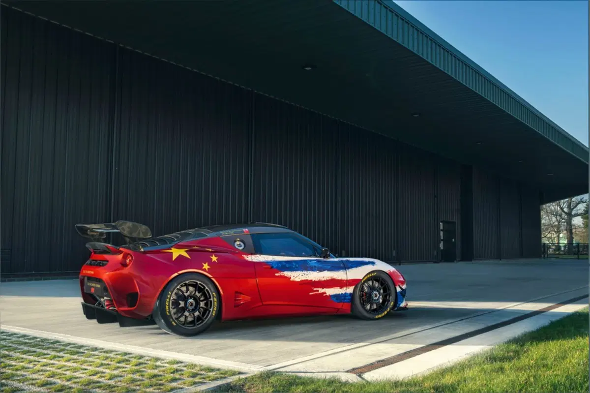 Lotus Evora GT4 Concept, svelata a Shanghai (6)