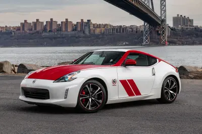 Nissan 370Z, a New York una speciale per i 50 anni delle Z-Car