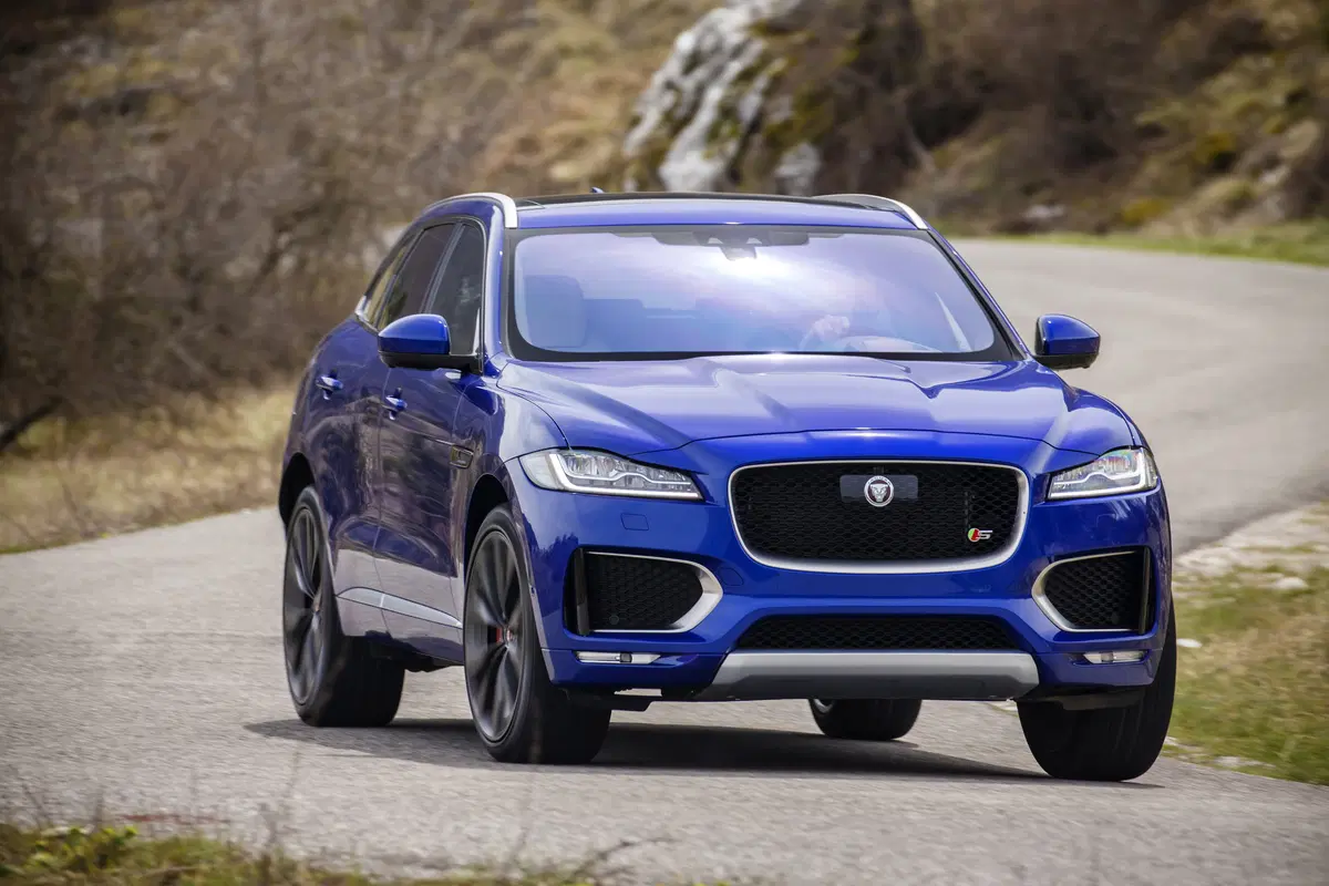 Jaguar F-Pace [Video] (4)