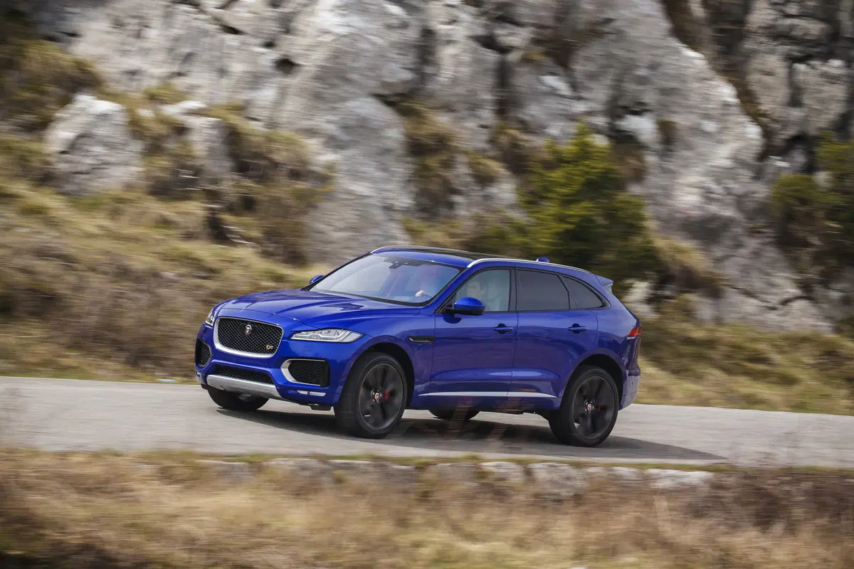Jaguar F-Pace [Video] (5)