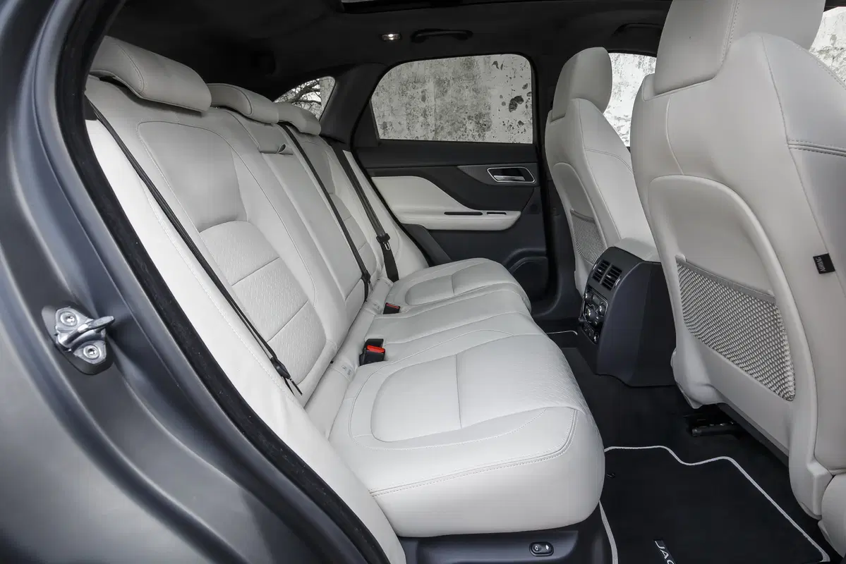 Jaguar F-Pace [Video] (21)